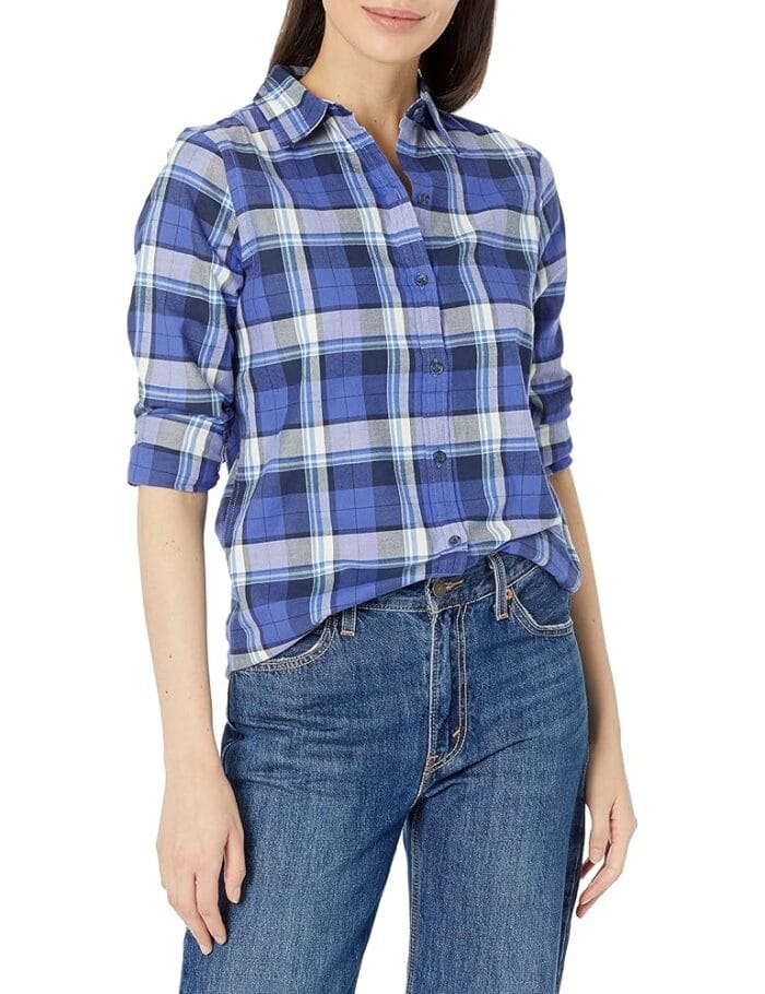 Amazon Essentials Women's Classic-Fit Long-Sleeve Lightweight Plaid Flannel Shirt