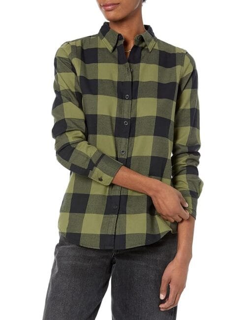 Amazon Essentials Women's Classic-Fit Long-Sleeve Lightweight Plaid Flannel Shirt
