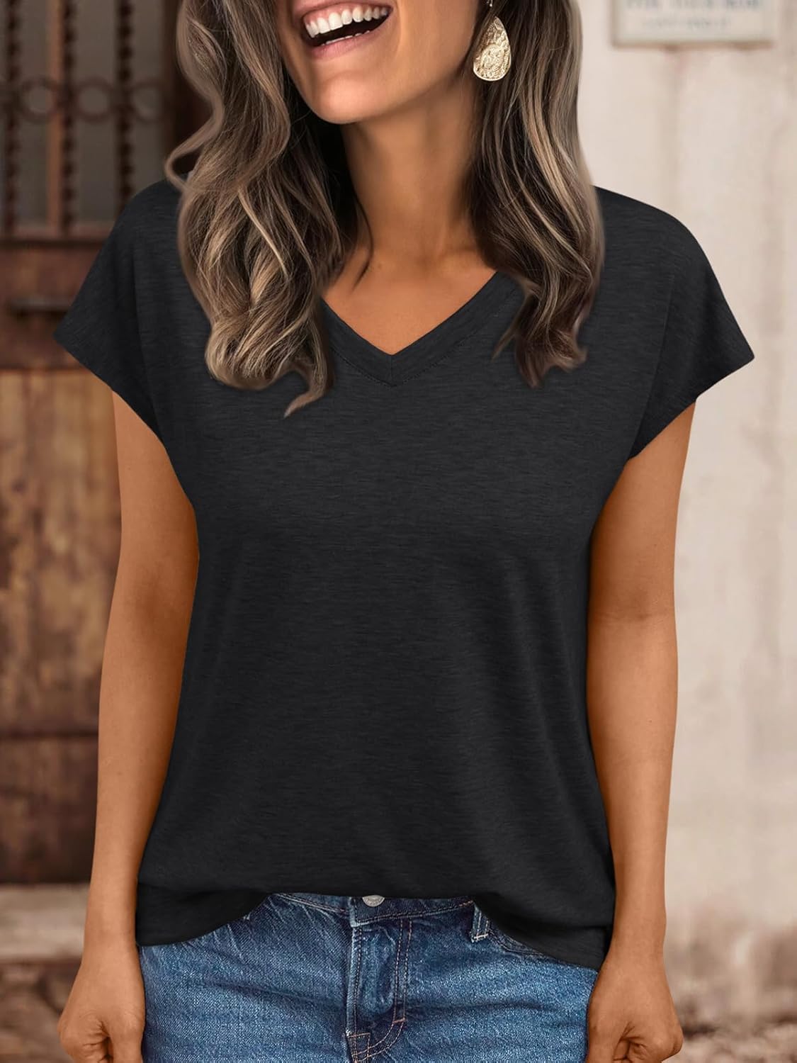 Womens Summer Tops Cap Sleeve V Neck T Shirts 2025 Beach Vacation Fashion Dressy Business Casual Outfits Spring Boho Clothes