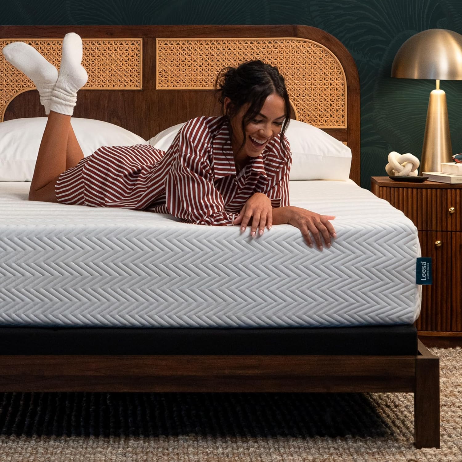 Leesa Legend Hybrid 12″ Mattress, King Size Luxury Dual Hybrid/CertiPUR-US Certified Foam/with Organic Cotton Mattress Cover / 120-Night Trial,White